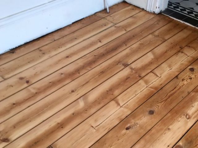 classic-floor-cleaning (31)-kireth-ai